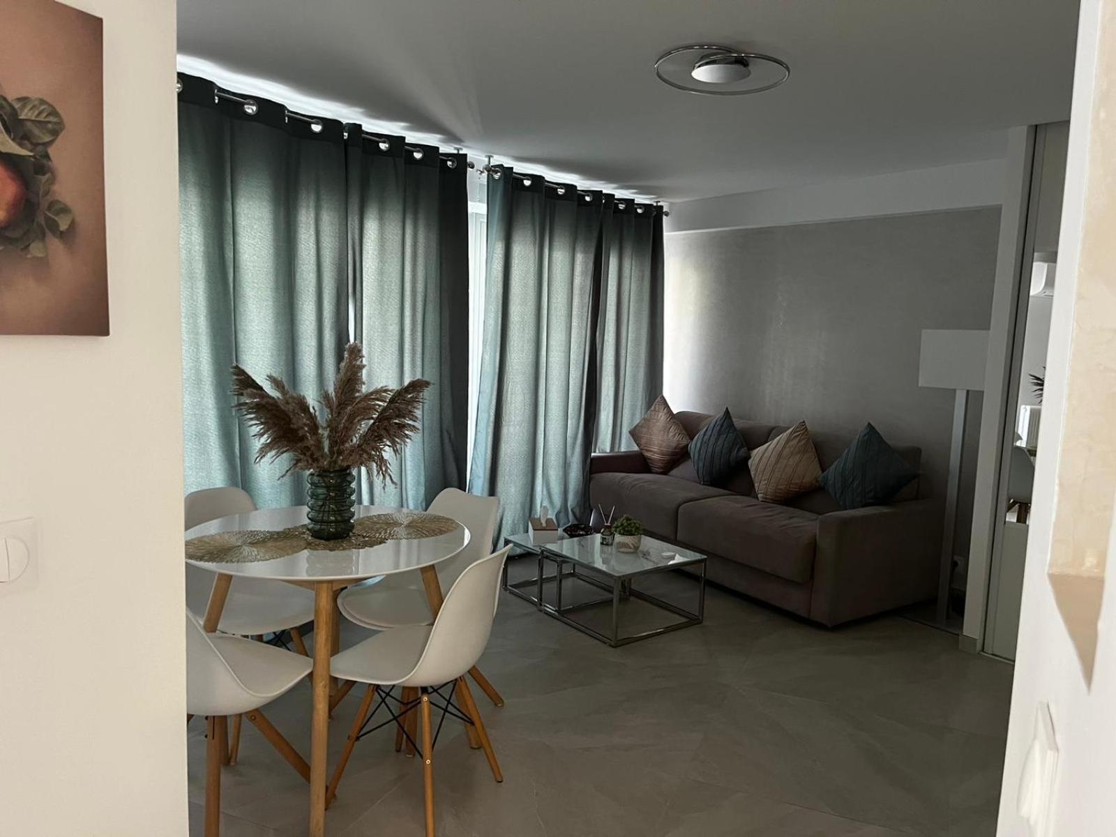 Charmant Studio - Centre Ville De Cannes Luaran gambar
